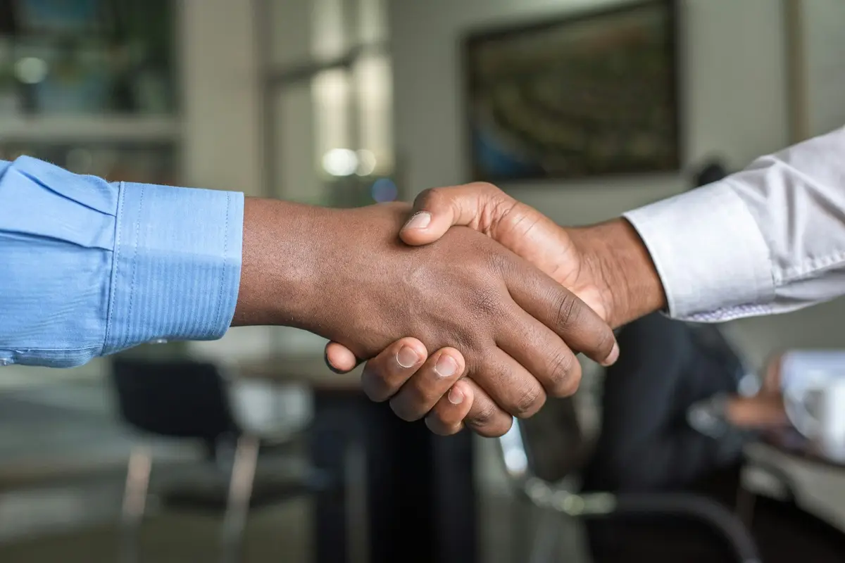 Quelles questions poser avant de signer avec une agence web ?